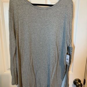 BP Gray Long Sleeve Relaxed Blouse